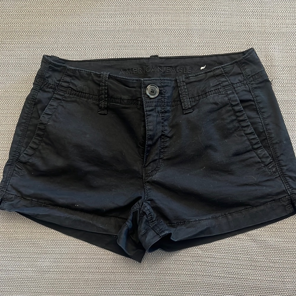American Eagle black twill shorts